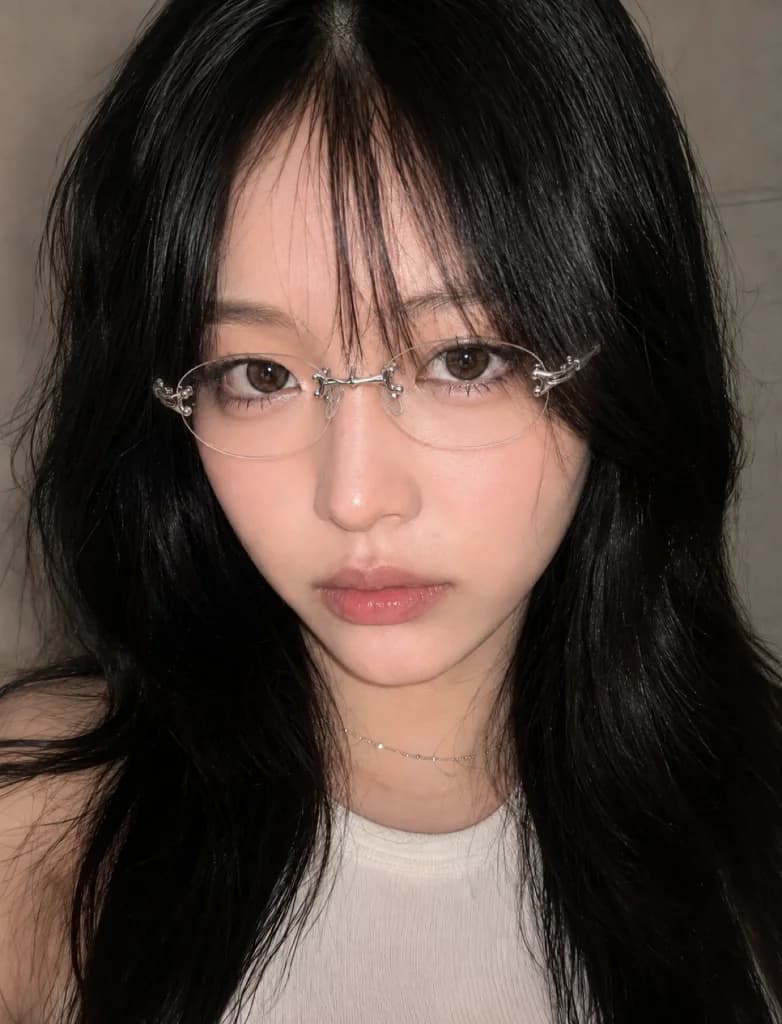 Silver rimless